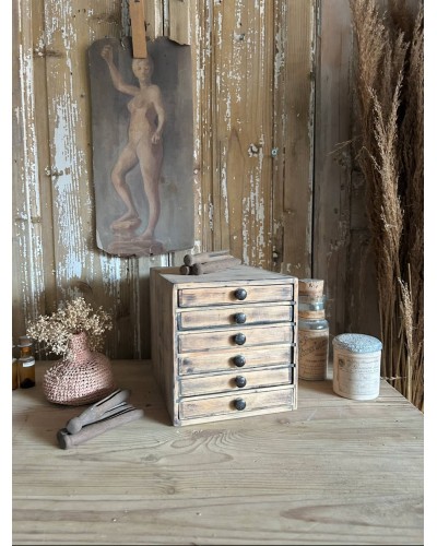 Ancienne petite layette de bijoutier