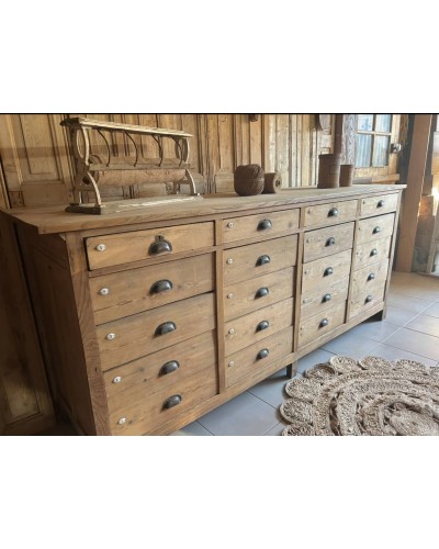Ancien comptoir de mercerie