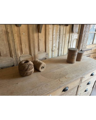 Ancien comptoir de mercerie