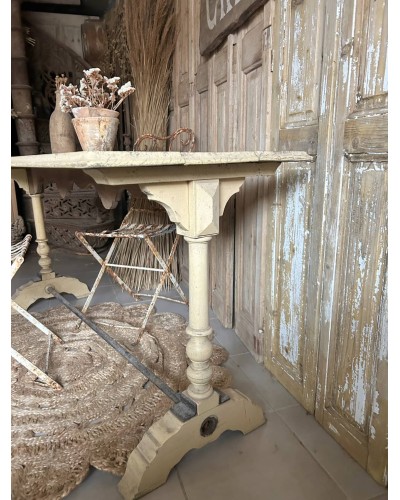 Ancienne table de bistrot