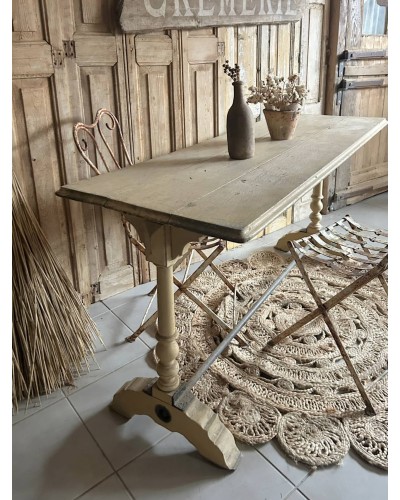 Ancienne table de bistrot