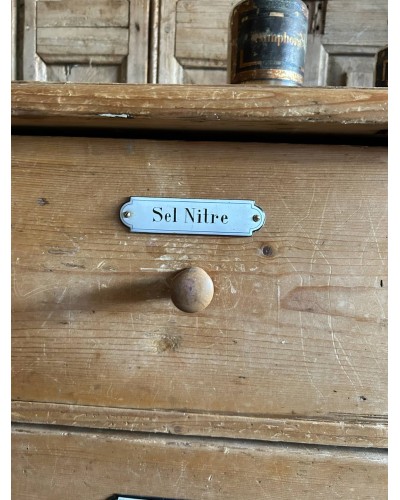 Meuble de métier , meuble à tiroirs avec plaques émaillées