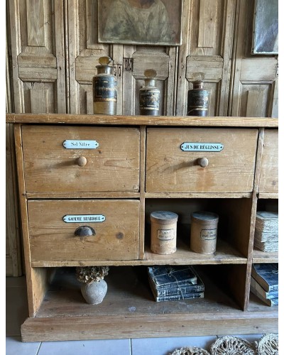Meuble de métier , meuble à tiroirs avec plaques émaillées