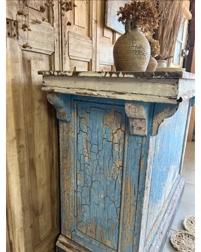 Ancien comptoir de commerce à la superbe patine
