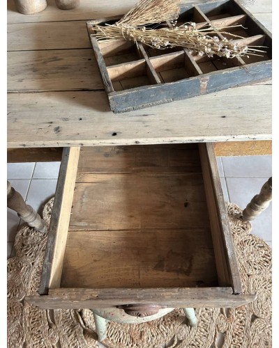 Petite table de ferme