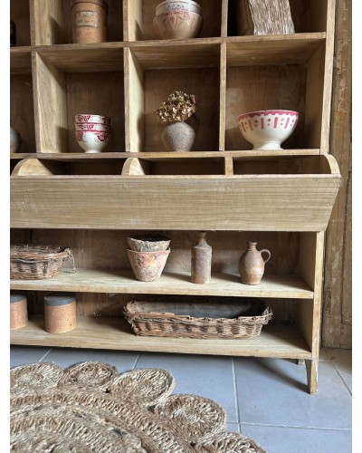 Ancien meuble d'épicerie