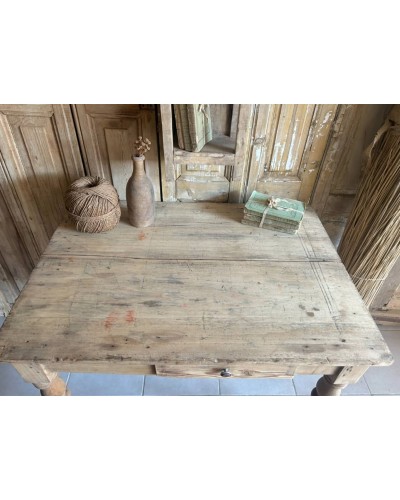 Petite table de ferme en bois naturel