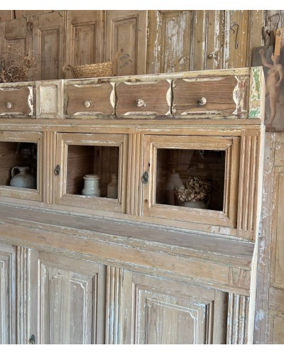 Ancien meuble d'épicerie en bois, vitrines et tiroirs