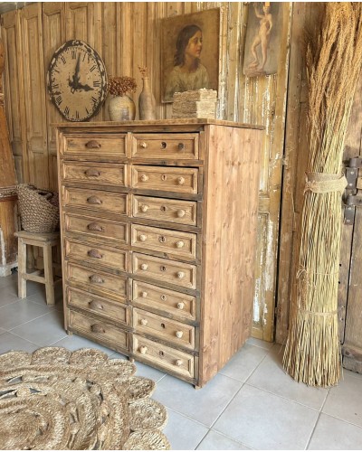 Superbe meuble d'atelier ancien à tiroirs - Authentique et fonctionnel
