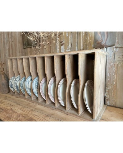 Ancien meuble trieur en bois brut