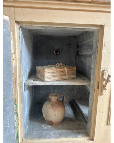 Ancien meuble glacière en bois