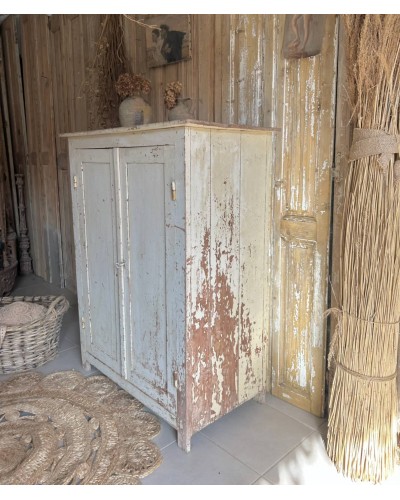 Ancien buffet parisien