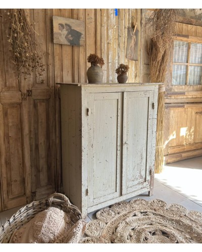 Ancien buffet parisien