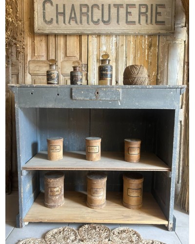 Ancien petit comptoir