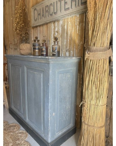 Ancien petit comptoir
