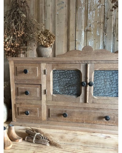 Joli petit meuble portes vitrées et tiroirs