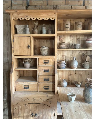Superbe meuble scandinave avec table de berger rétractable