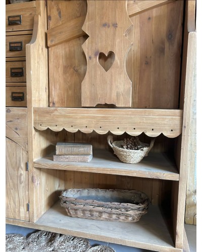 Superbe meuble scandinave avec table de berger rétractable