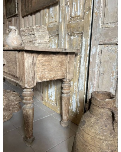Ancienne table à cruche