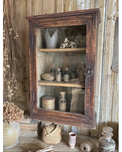 Jolie petite vitrine ancienne