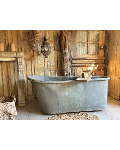 Ancienne baignoire en zinc