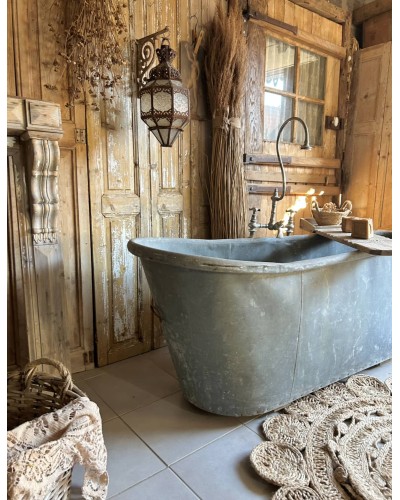 Ancienne baignoire en zinc