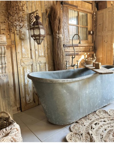 Ancienne baignoire en zinc