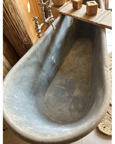 Ancienne baignoire en zinc