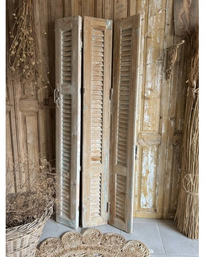 Trio de volets anciens  de château