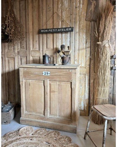 Ancien petit comptoir