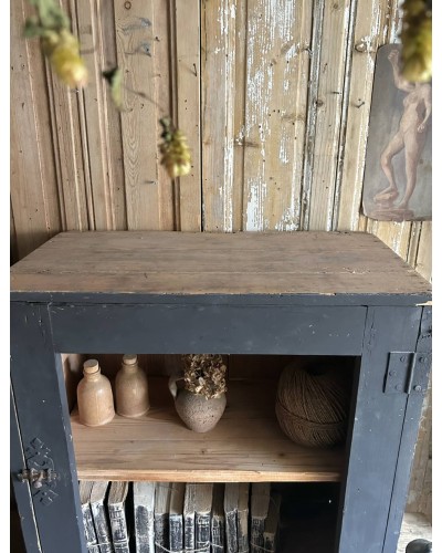 Ancienne armoire murale