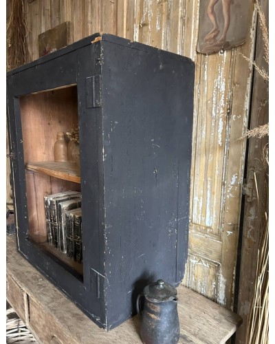 Ancienne armoire murale