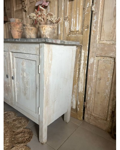 Meuble de rempotage