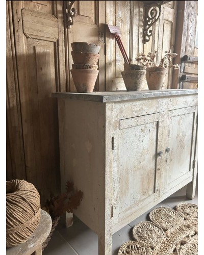 Meuble de rempotage