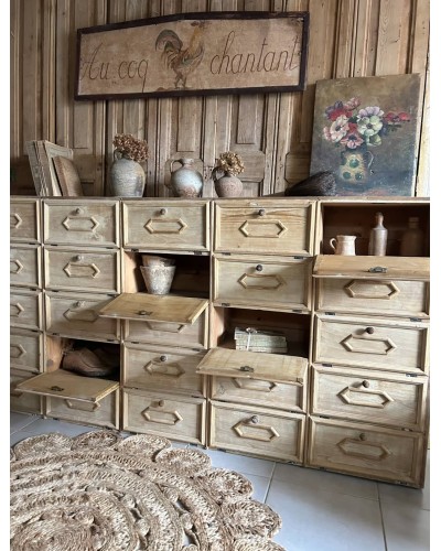 Ancien meuble à clapet