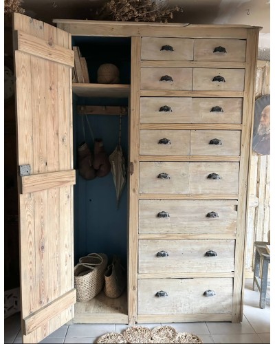 Exceptionnel  meuble de métier combiné : vestiaire & tiroirs