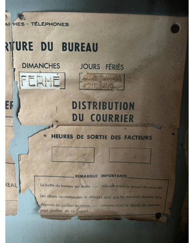 Ancienne vitrine d'affichage  La Poste - PTT année 1950