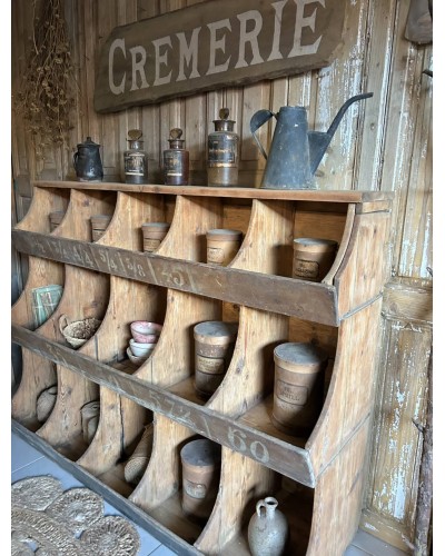 Meuble grainetier ancien à casiers