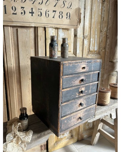 Ancienne layette d'horloger - patine noire & âme d'atelier