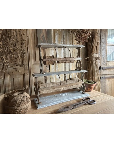 Ancien dévidoir à papier d'emballage double niveau