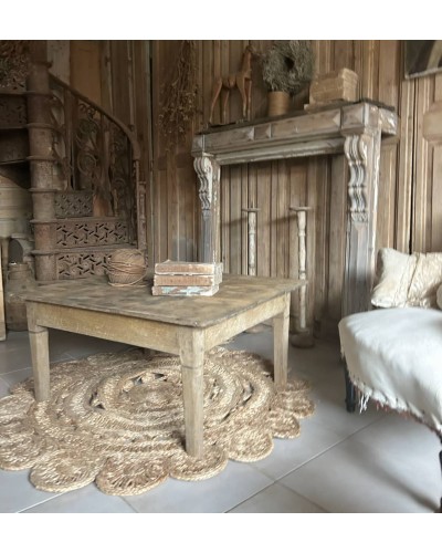 Ancienne table basse désuet en chêne