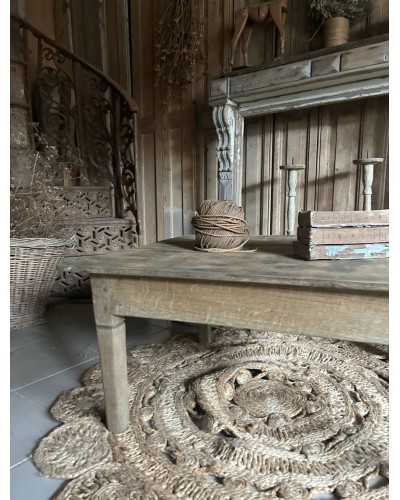 Ancienne table basse désuet en chêne