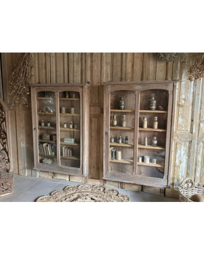 Ancienne vitrine d'école