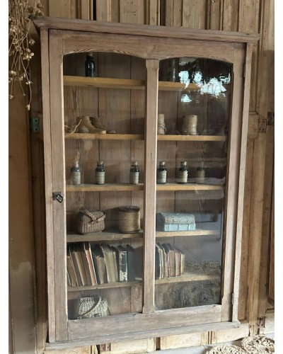 Ancienne vitrine d'école