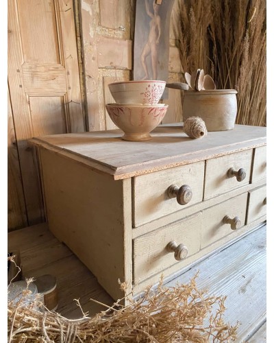 Petit meuble de métier