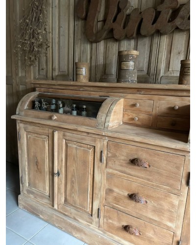 Ancien meuble de commerce à clapets