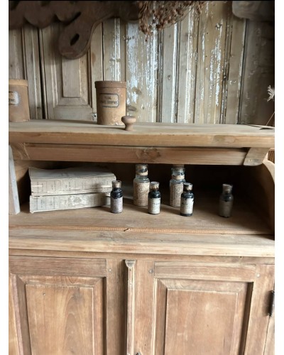 Ancien meuble de commerce à clapets