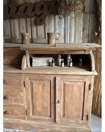 Ancien meuble de commerce à clapets