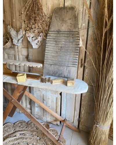 Ancienne planche à laver en bois