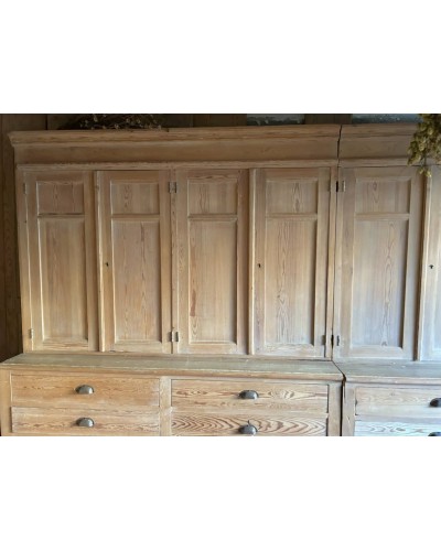 Ancien meuble d'atelier